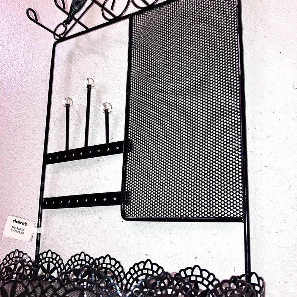 Claire’s hanging jewelry organizer